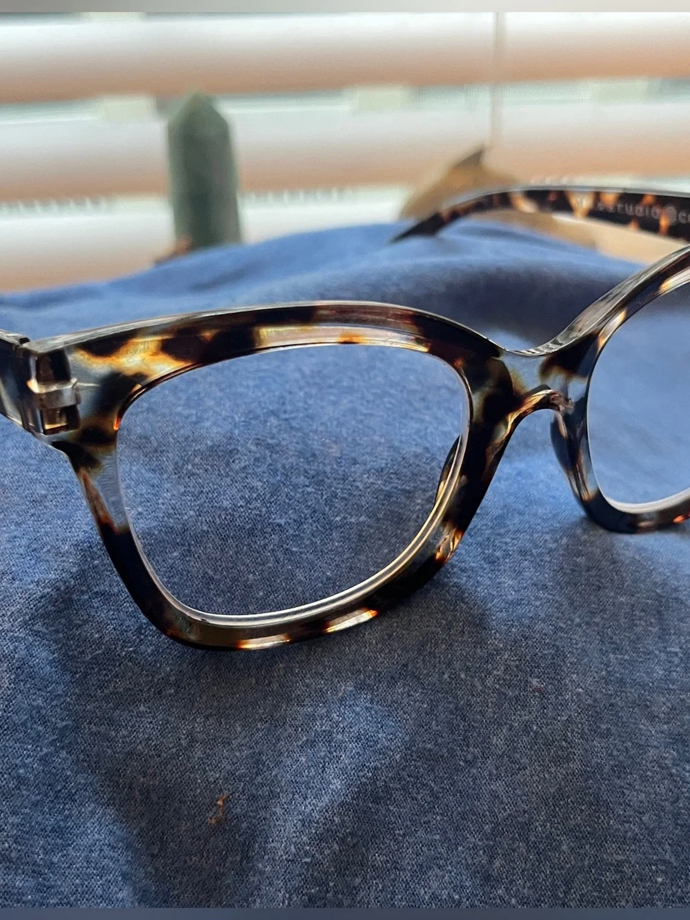 Max Studio Tortoiseshell Cat-Eye reader Glasses - Brown/Black Pattern